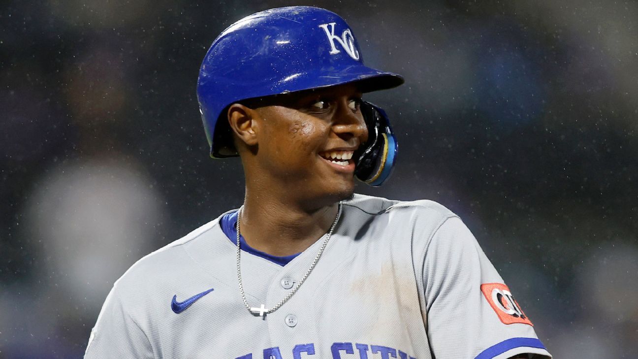 Royals' Tolbert Ties MLB Record with 12 Consecutive Hits