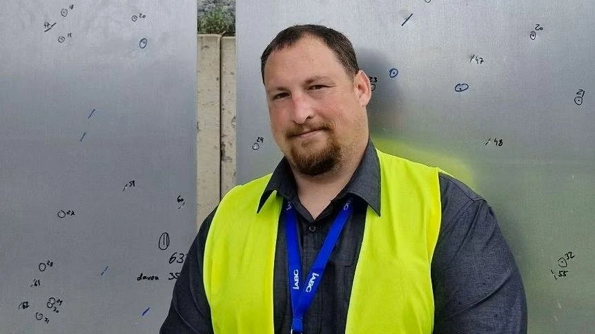 Rüstungsmanager Thumann sieht sich mit Morddrohung konfrontiert – Ernennung eines neuen Verteidigungsministers in der Ukraine
