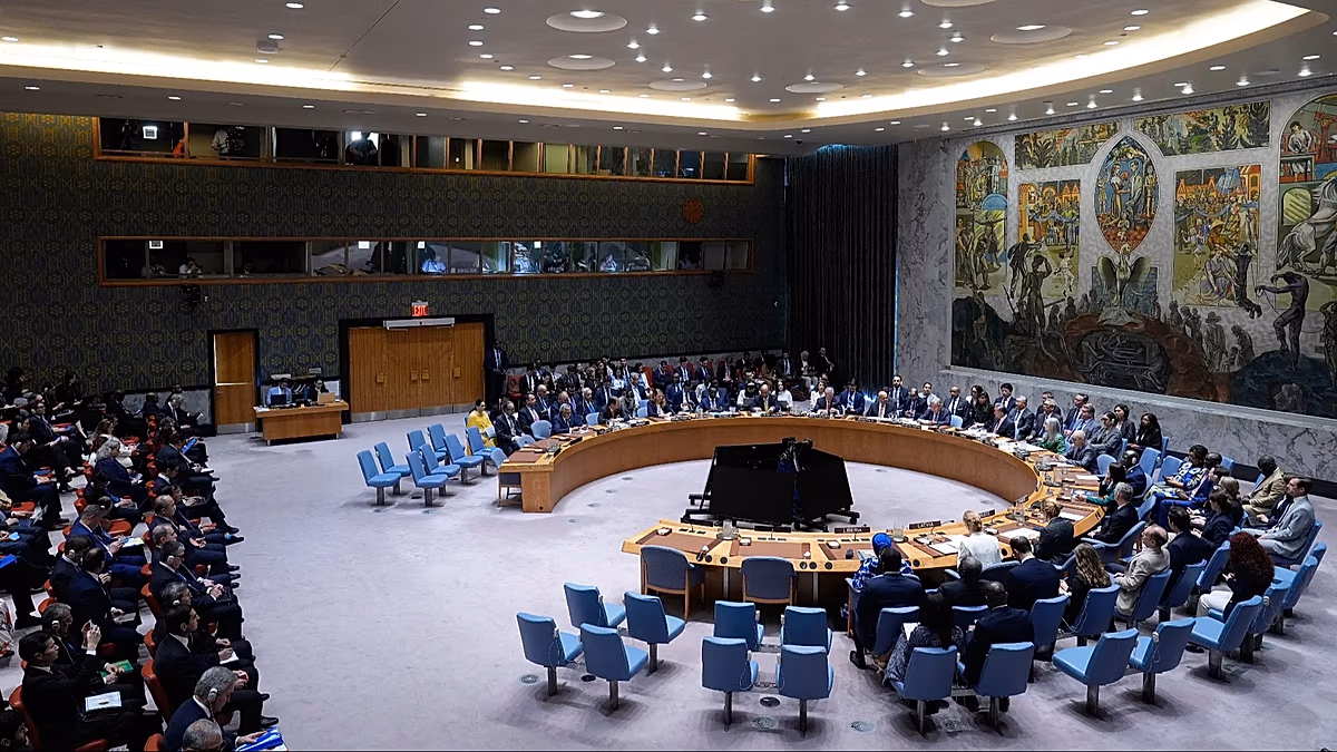 Russia and China Veto U.S. Resolution to Continue Monitoring Iran Sanctions