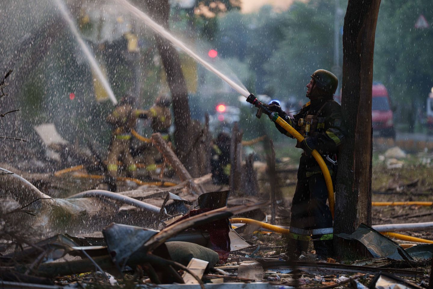 Russia Warns Foreign Diplomats and Citizens to Leave Kyiv