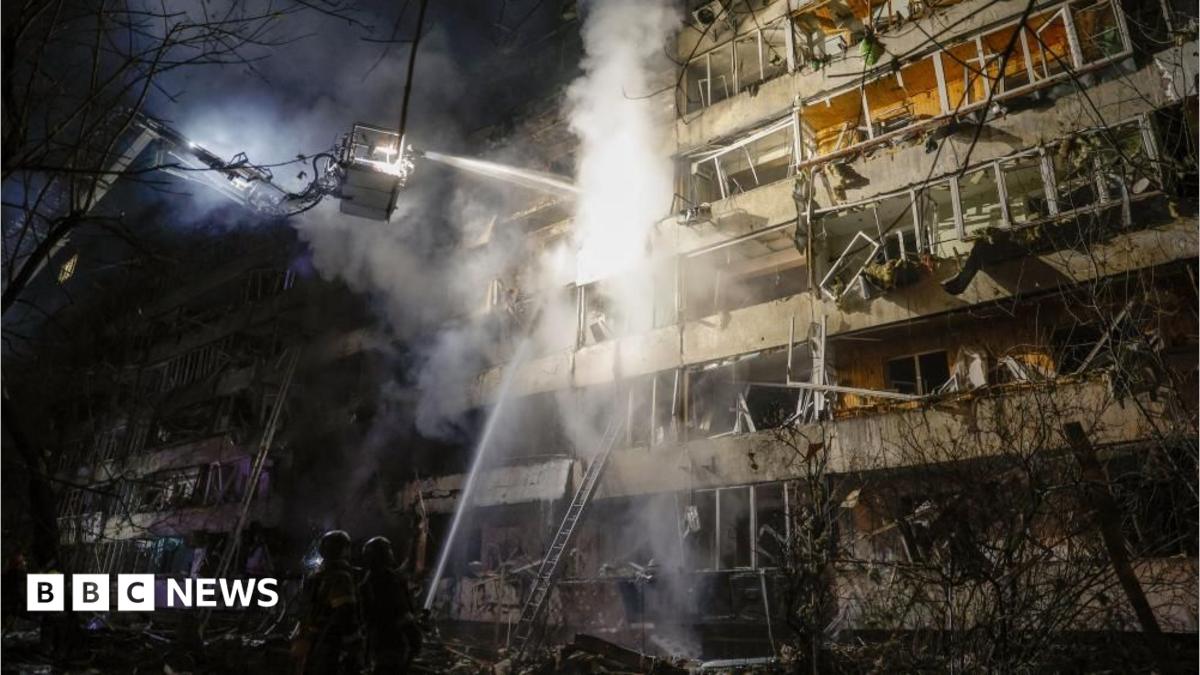 Russian Strikes Leave 600,000 Without Power in Ukraine Amid Ceasefire Claims