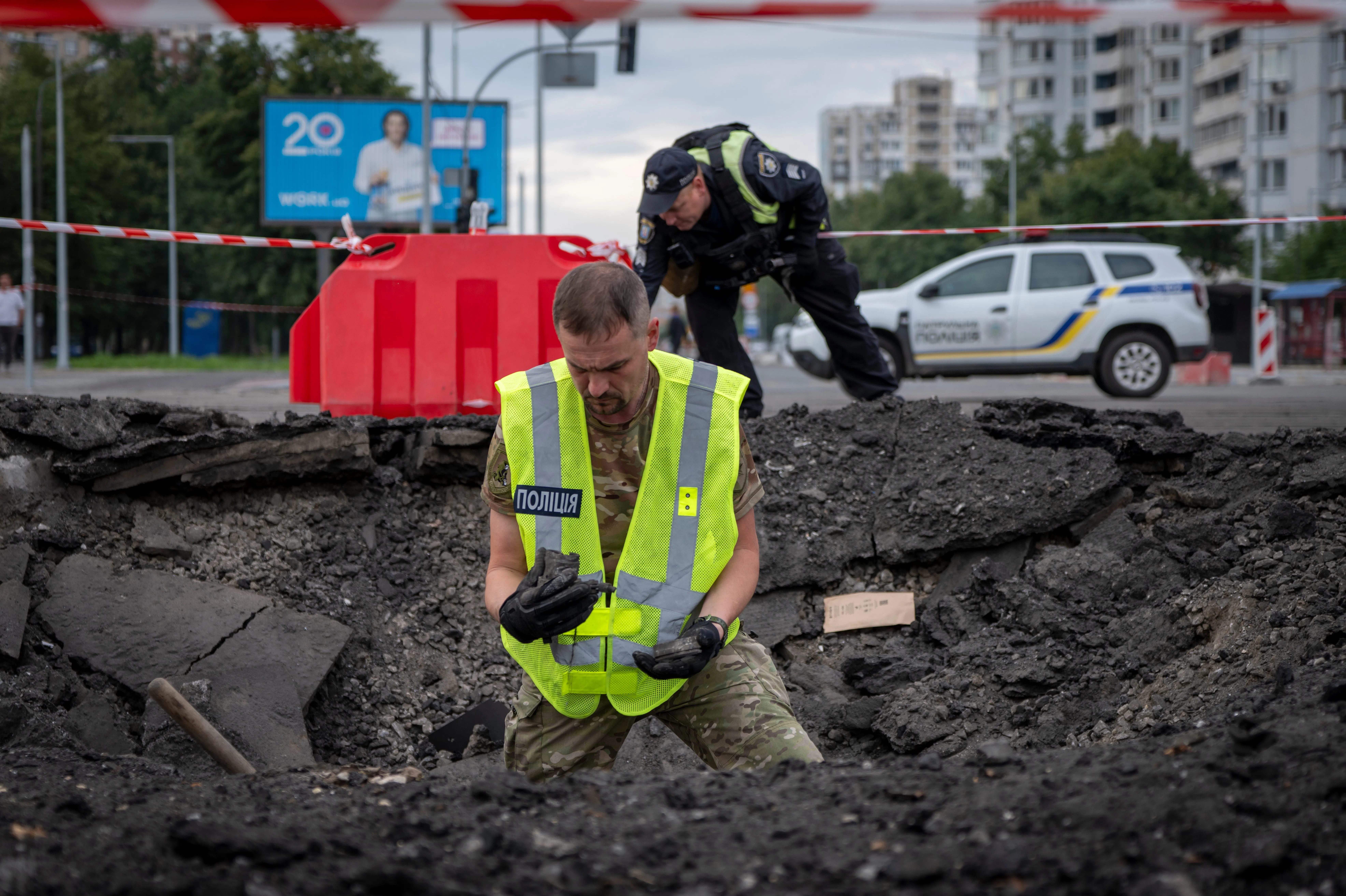 Russian Strikes on Kyiv Injure At Least Ten