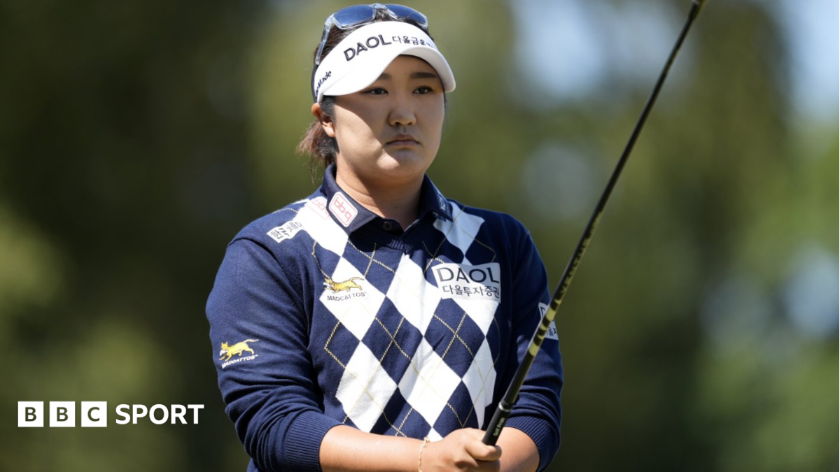 Ryu Leads AIG Women's Open After Second Round