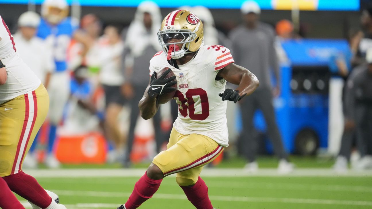 Saints Acquire RB Zamir White in Trade with 49ers