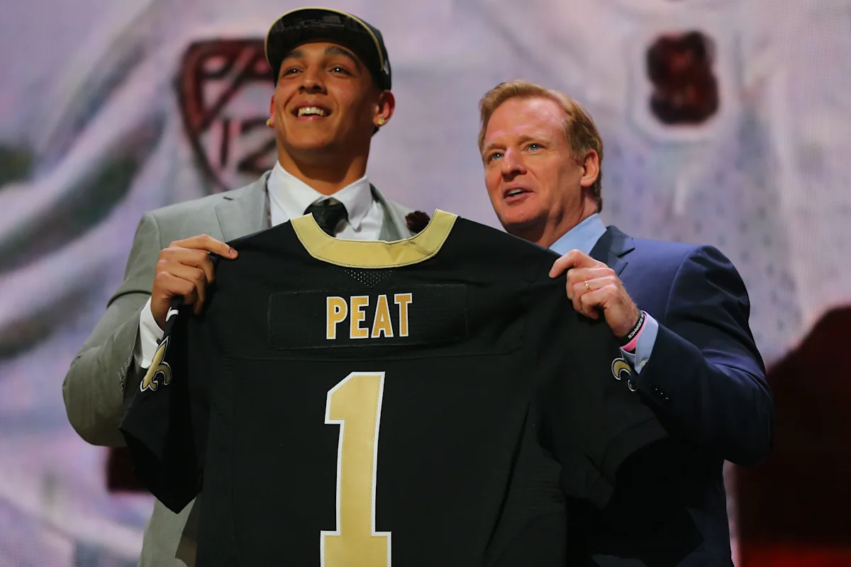Saints Offensive Lineman Andrus Peat Announces Retirement