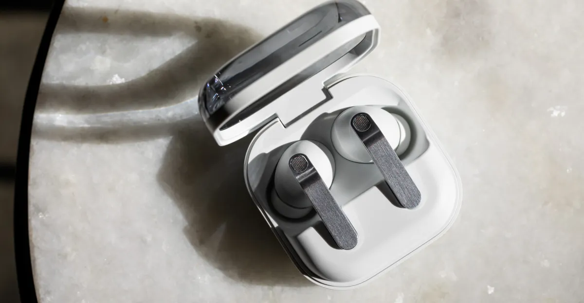 Samsung Developing New Over-Ear Headphones