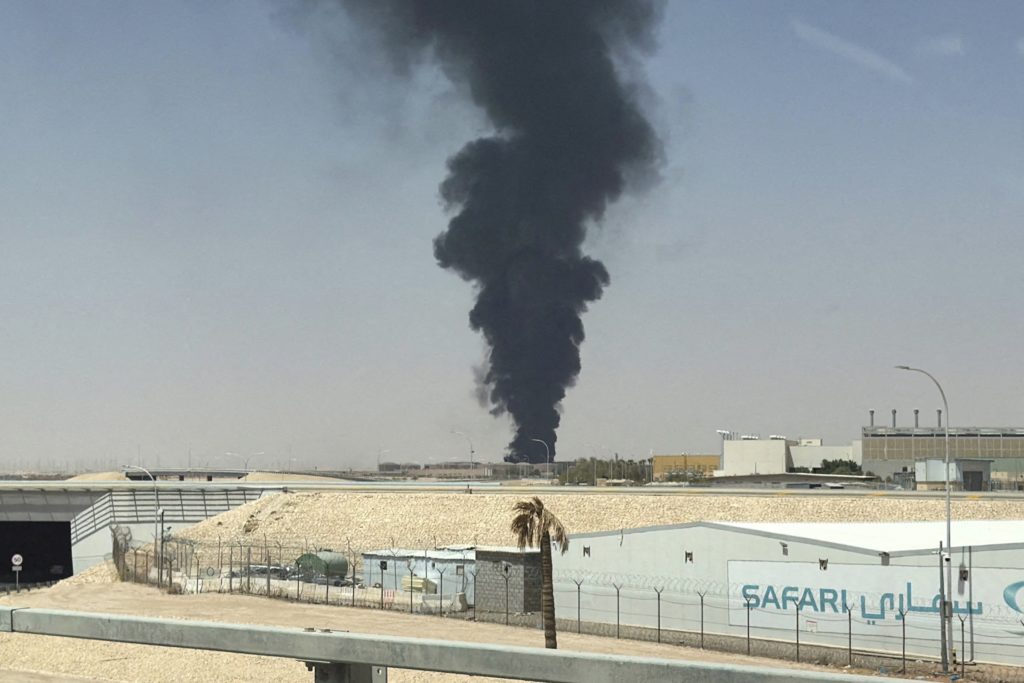 Saudi-Arabien fängt Huthi-Rakete mit Ziel Riad inmitten eskalierender Konflikte ab