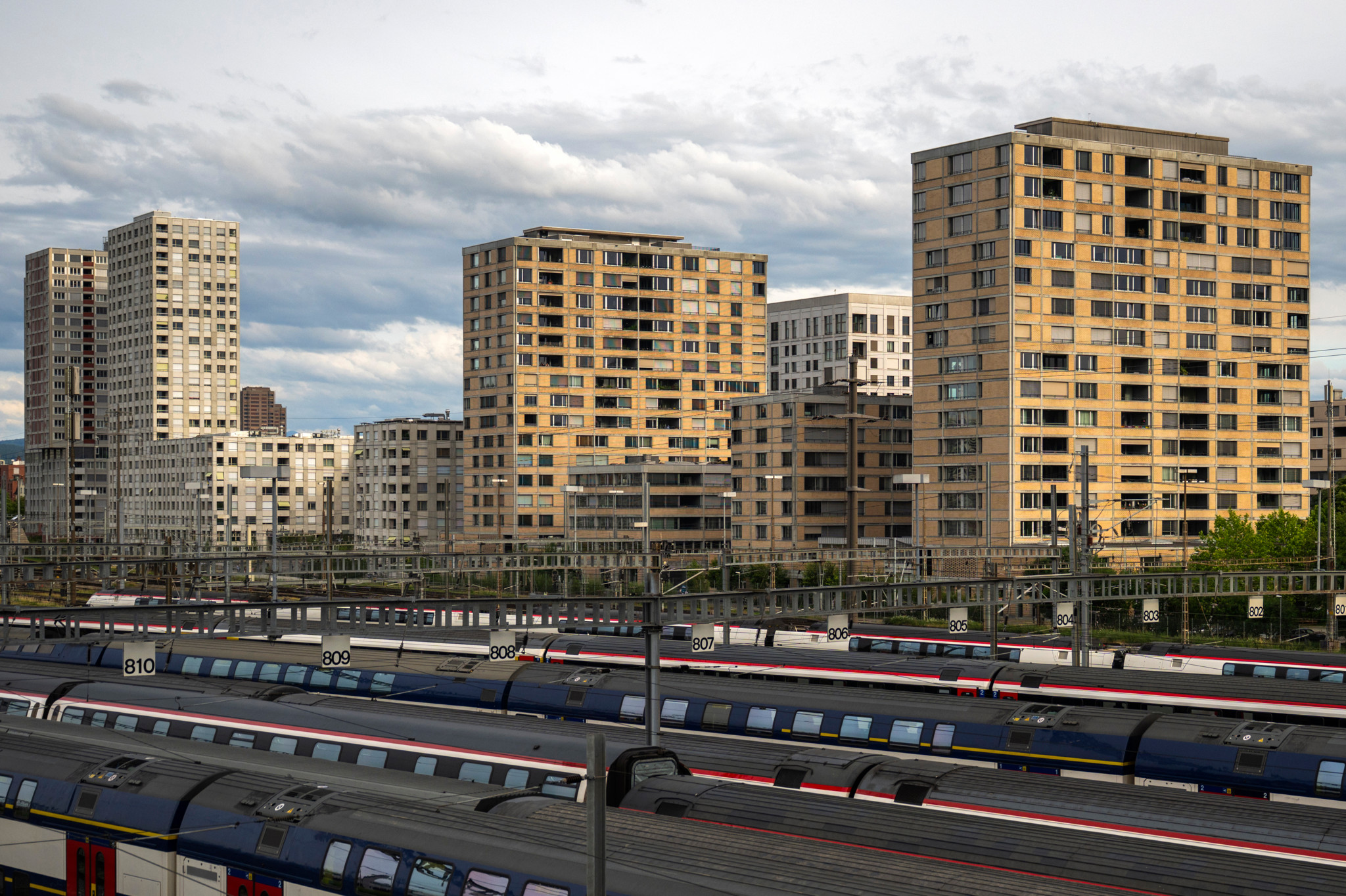 Schweizer Immobilienmarkt: SP, SVP und Bundesrat wollen ausländische Investitionen erschweren