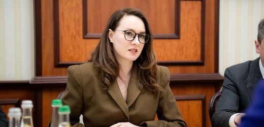 Selenskyj kündigt Umbildung der ukrainischen Regierung an – Swyrydenko soll Botschafterin werden