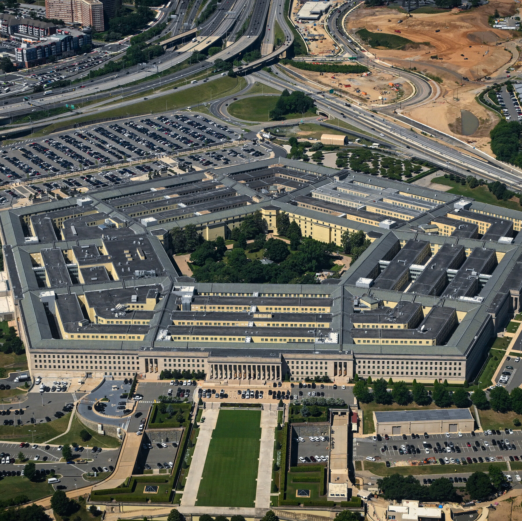 Senate Democrats Block $1.15 Trillion Defense Bill Over Iran War Concerns