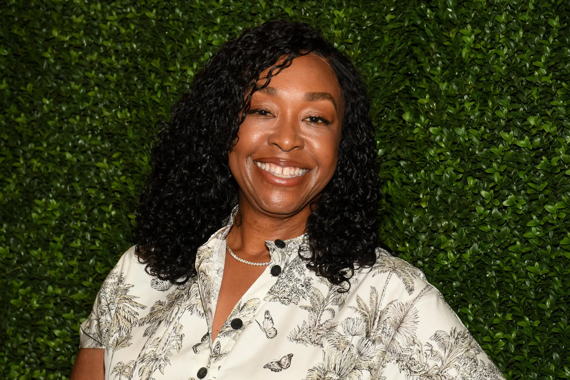 Shonda Rhimes verlängert Netflix-Deal bis 2029