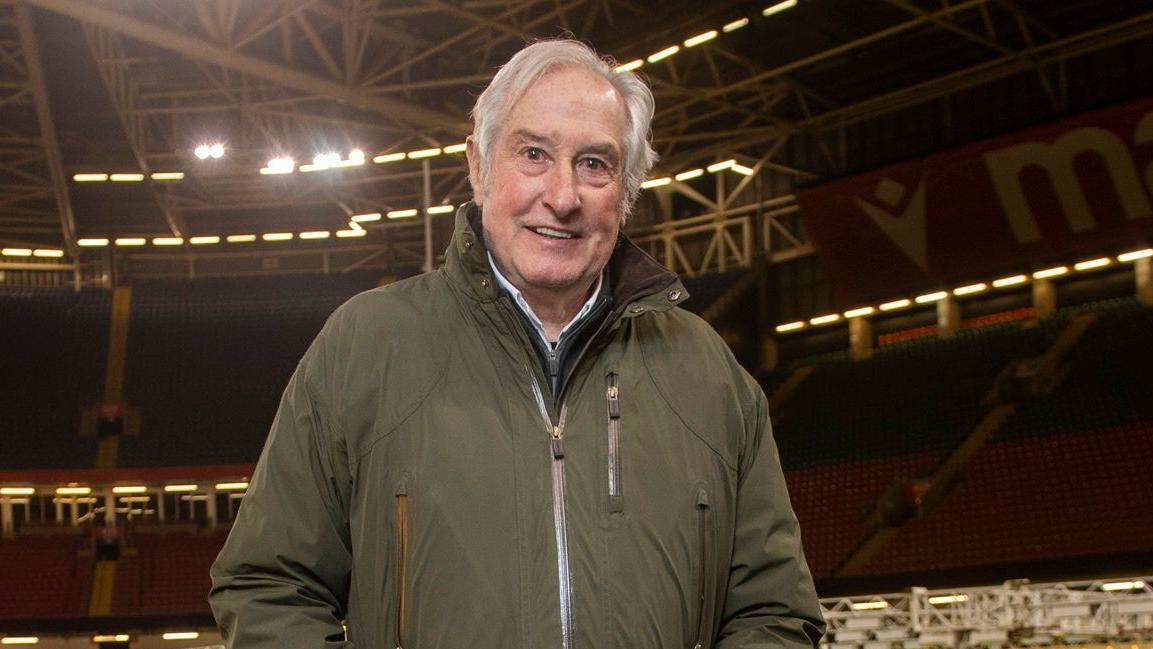 Sir Gareth Edwards Resigns as Cardiff RFC Director After 22 Years