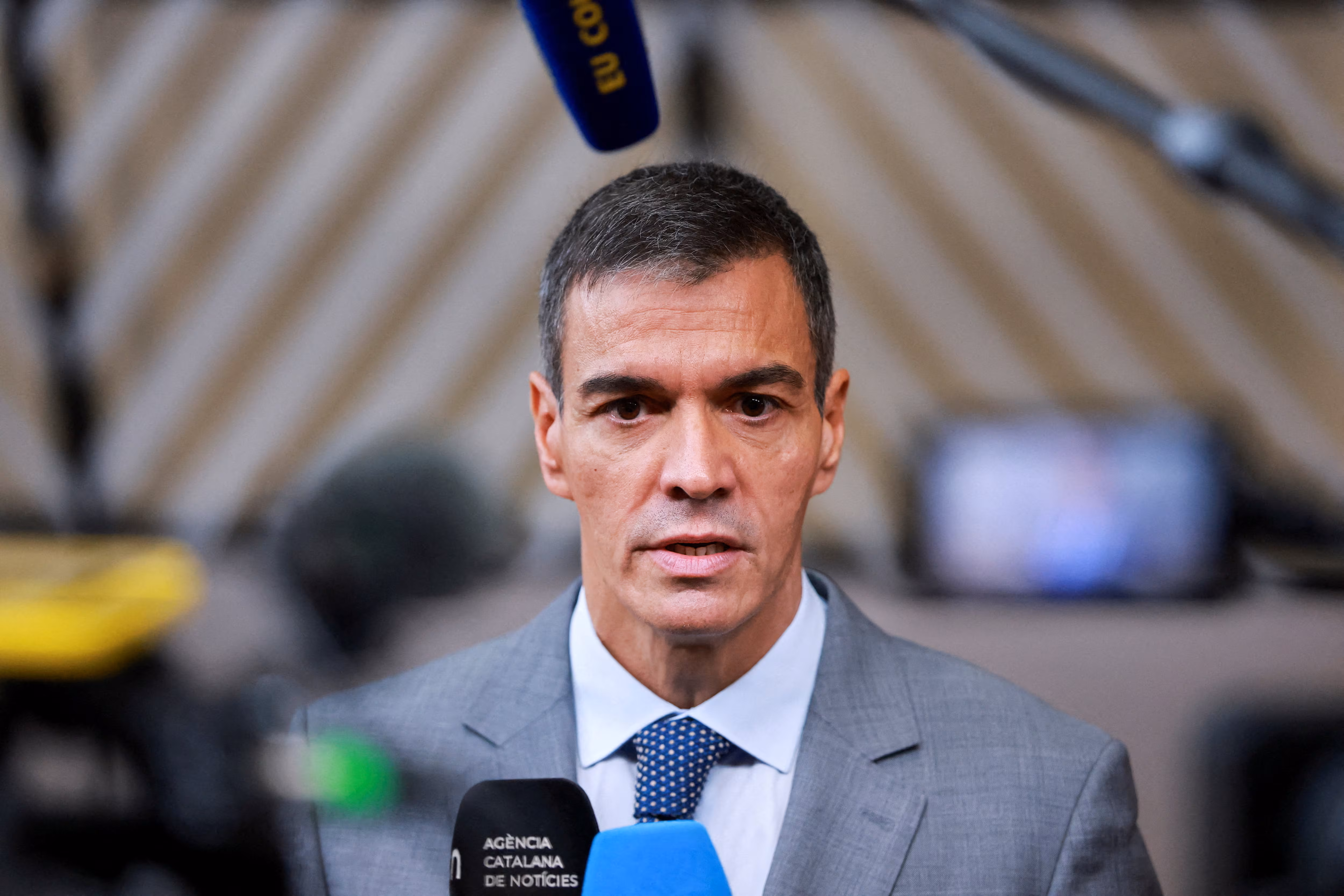 Sánchez defiende la regularización de inmigrantes ante las críticas de varios países europeos