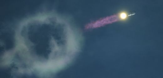 SpaceX's Starship erreicht die Erdumlaufbahn und setzt Satelliten aus, bevor es im Pazifik abstürzt
