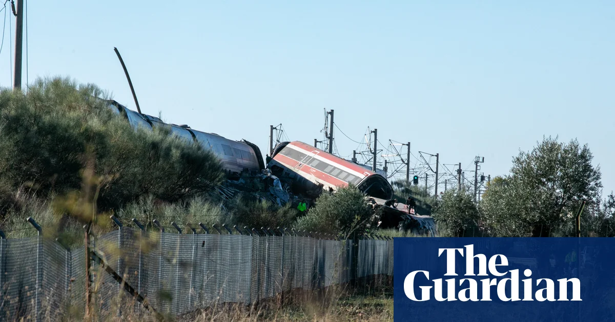 Spain Train Collision Kills At Least 39, Prompts Suspension of Rail Service