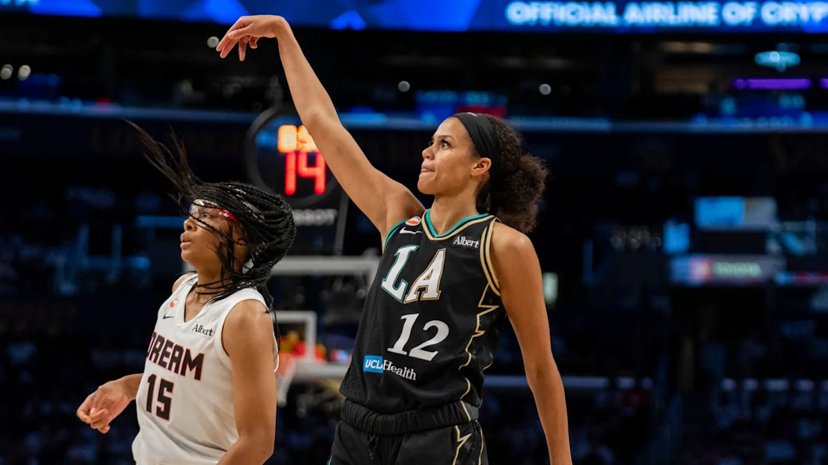 Sparks Defeat Sun, Host Dream on Monday