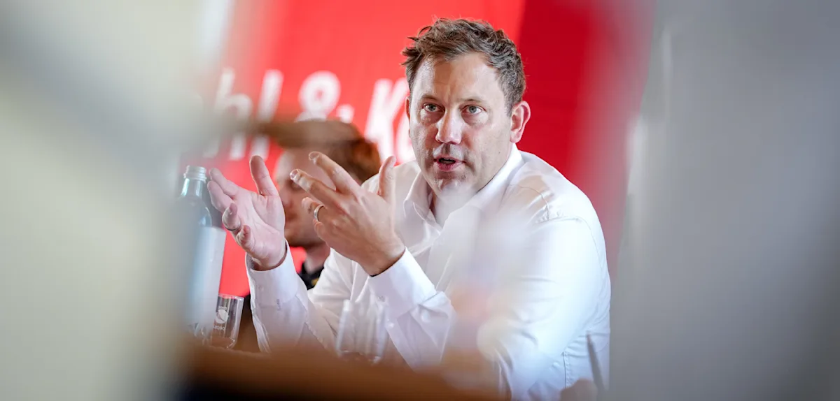 SPD verteidigt „Sondervermögen“ und kritisiert frühere Sparpolitik