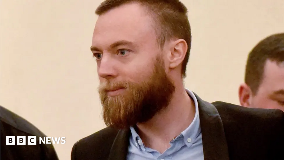 Speedboat Killer Jailed for Assaulting Girlfriend with Barbecue Tongs