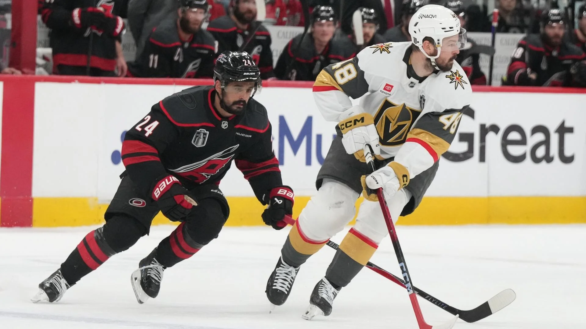 Моделът на SportsLine предвижда победа за Carolina Hurricanes в шестия мач от финала на NHL