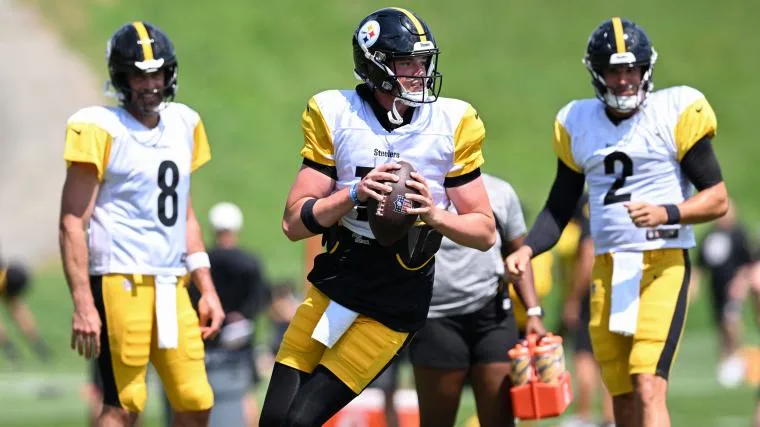 Steelers Evaluate Quarterback Roster Following Preseason Performances