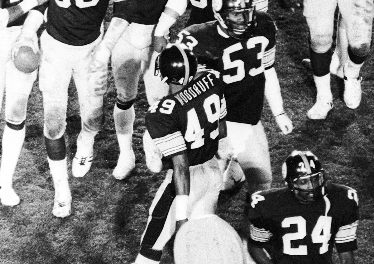 Steelers Look Back at Players Who Wore No. 49