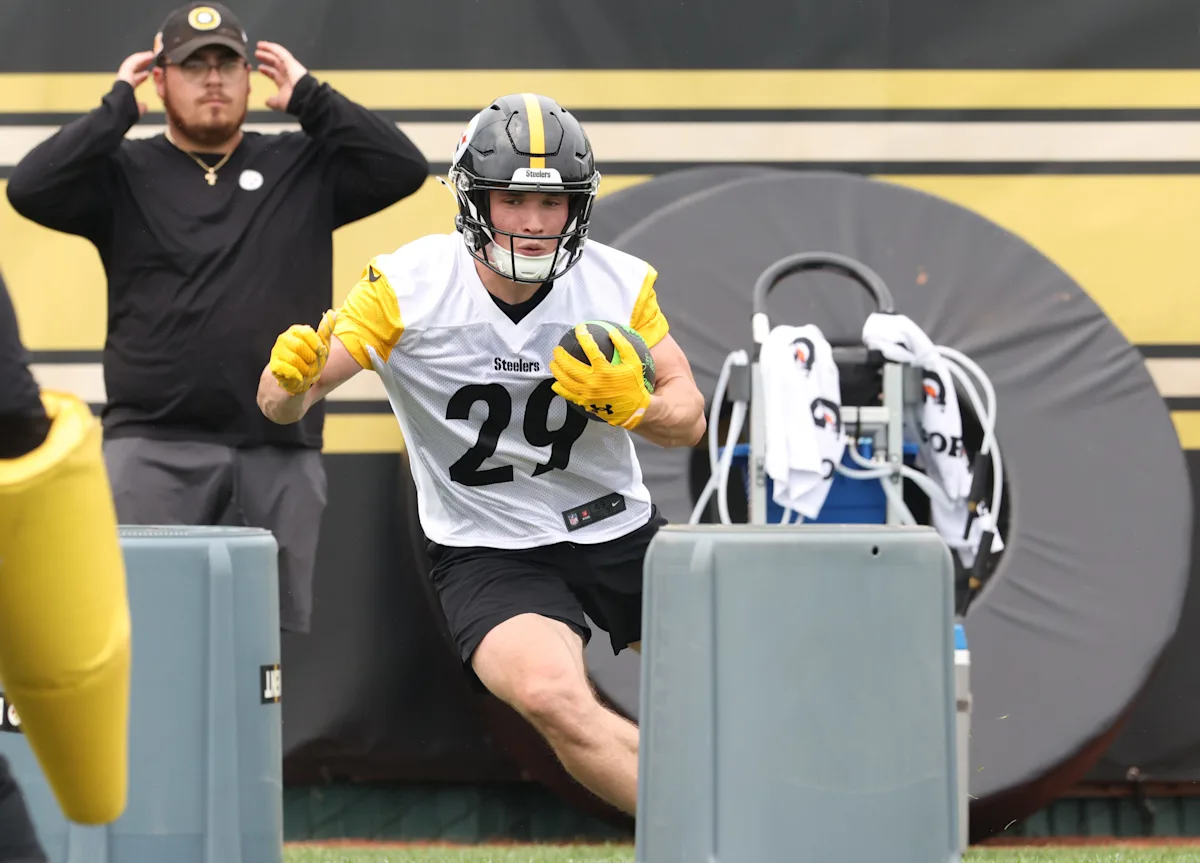 Steelers Rookie Eli Heidenreich Trains Ahead of Camp