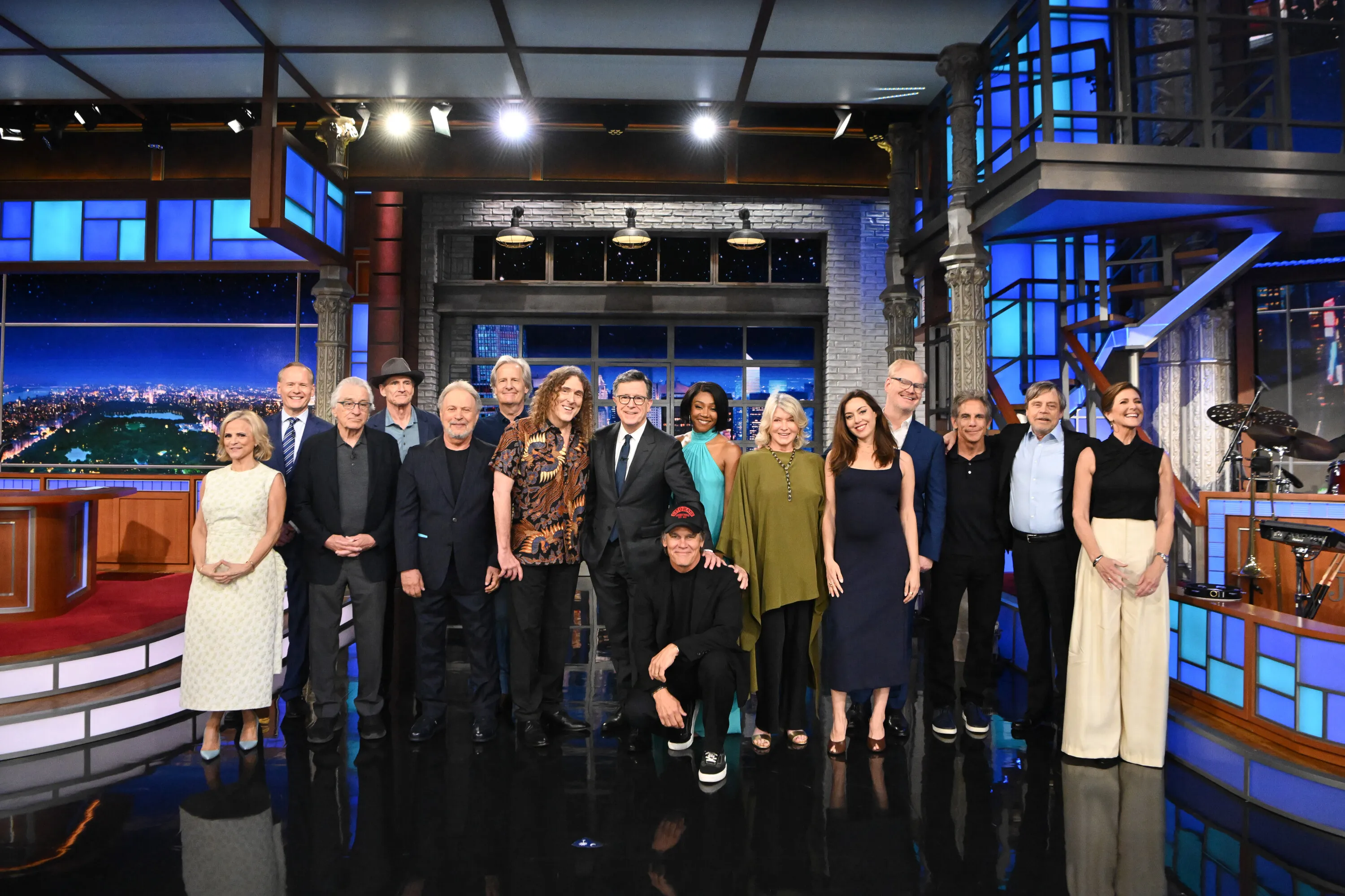 Stephen Colbert 在倒数第二集面对 “The Colbert Questionnaire”
