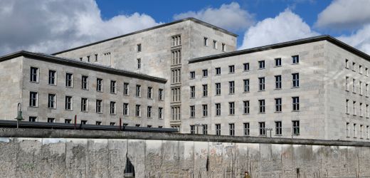 Steuerschätzung prognostiziert bis 2030 43,3 Milliarden Euro mehr Einnahmen, Finanzminister Klingbeil sieht dennoch keinen Spielraum