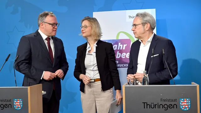 Streitigkeiten innerhalb der Thüringer Regierung und Proteste gegen Bahnprojekt in Kloten