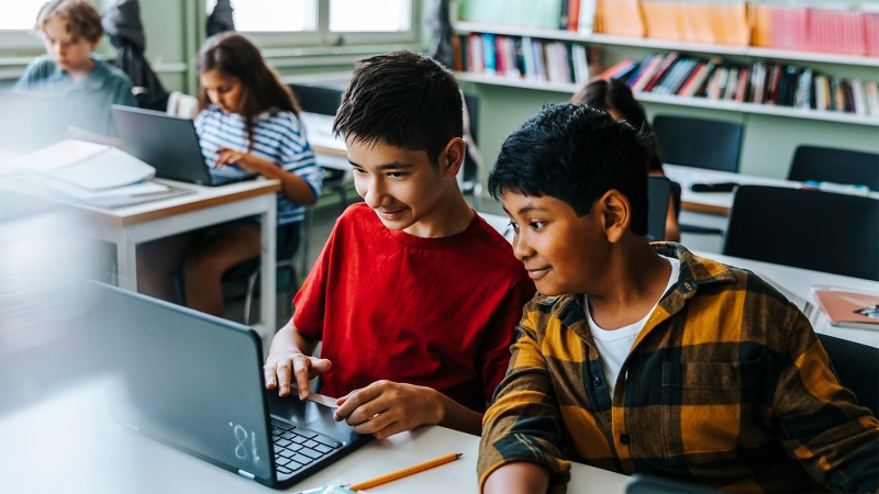 Study Links School Device Use to Lower Test Scores
