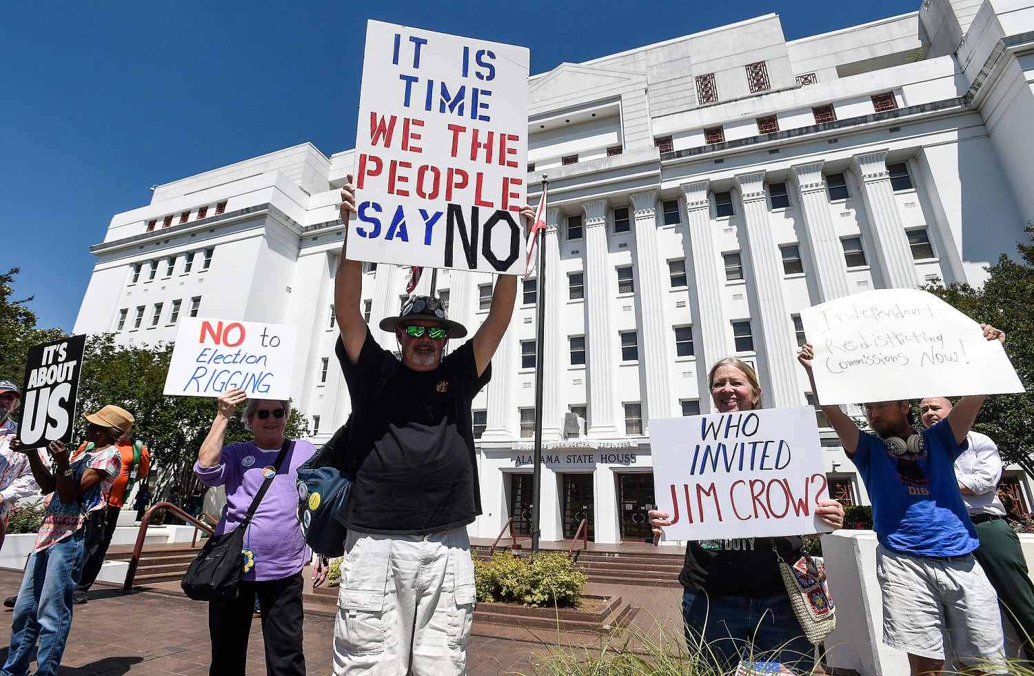 Supreme Court Allows Alabama to Implement Congressional Map with One Majority-Black District