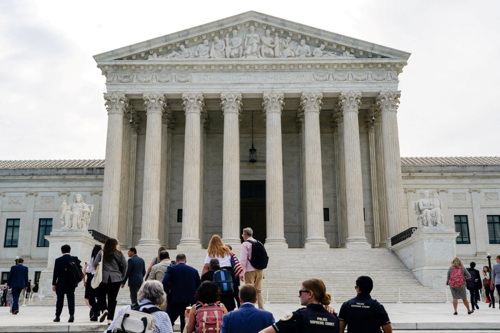 Supreme Court Strikes Down Hawaii Law Restricting Gun Carriage on Private Property