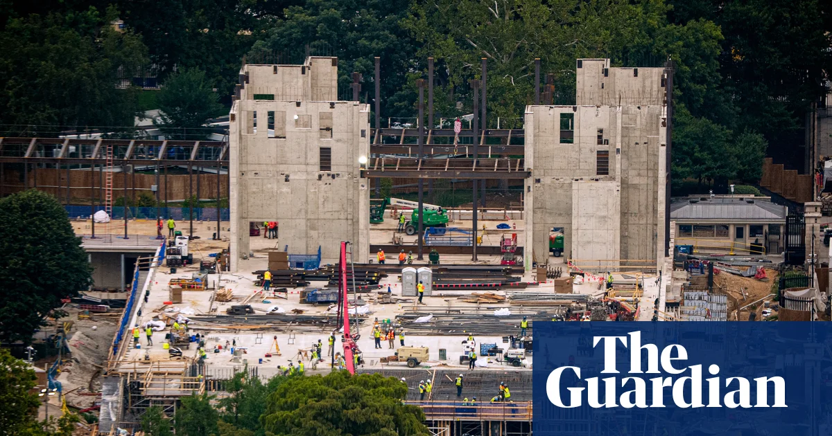 Supreme Court Temporarily Allows Trump to Continue White House Ballroom Construction