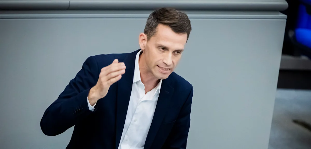 Tankrabatt stößt auf Kritik – Grünen-Politiker sprechen von „Wahnsinn“