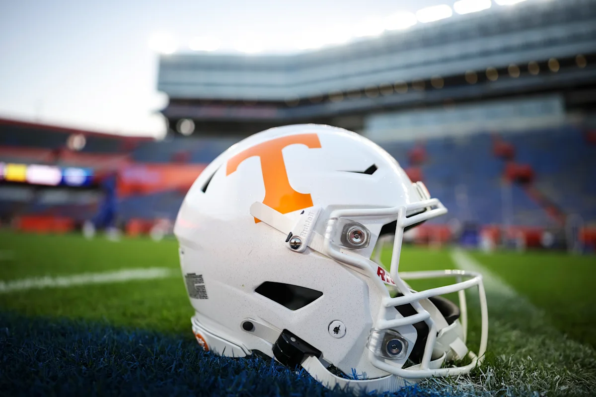 Tennessee Names True Freshman Faizon Brandon Starting Quarterback