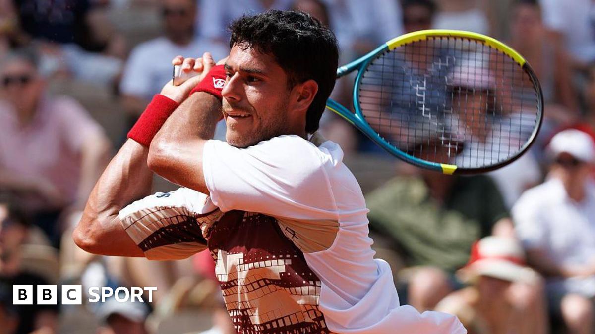 Тенисиста Vallejo е критикуван за коментари относно женски съдия на French Open