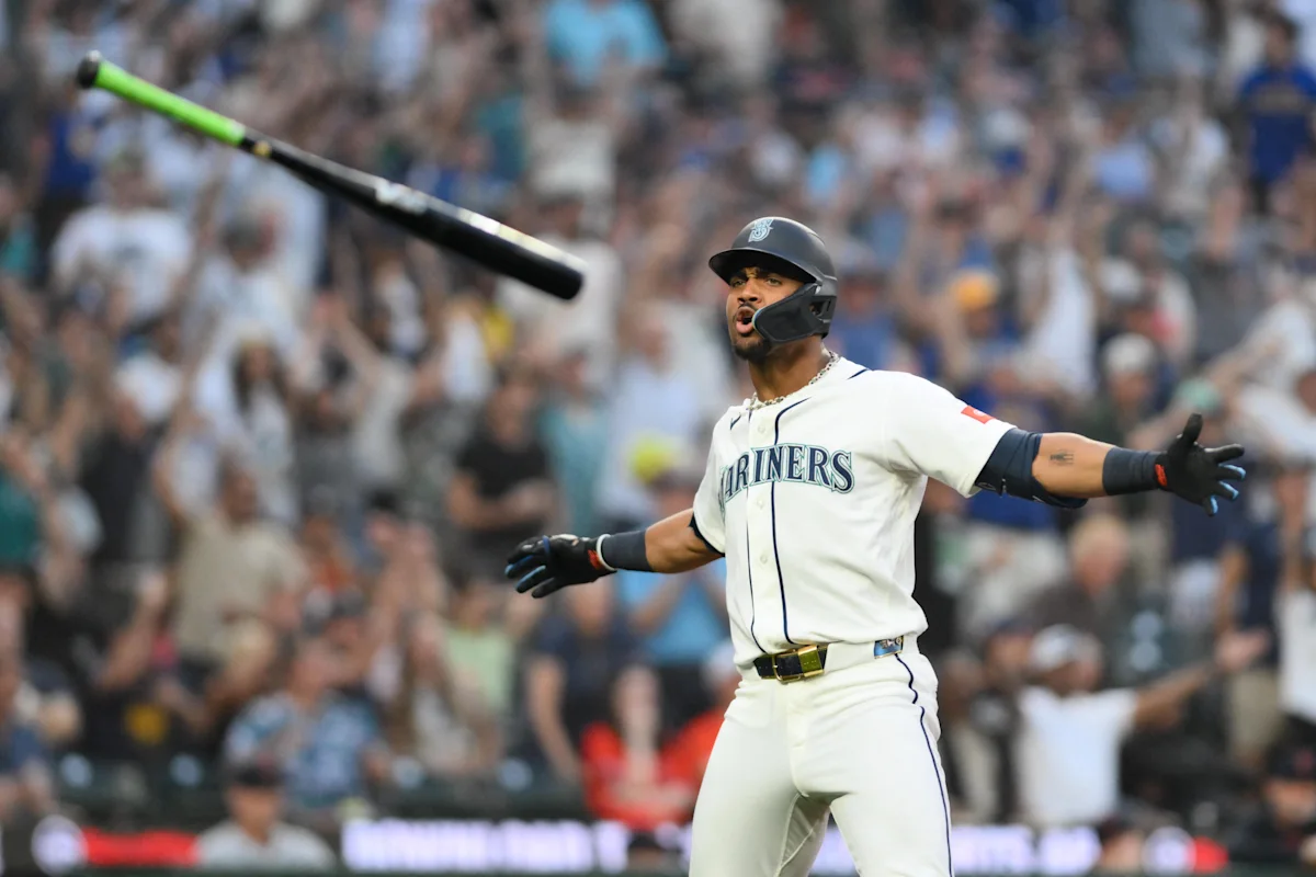 Tigers Fall After Pitching Duel and Late Rally