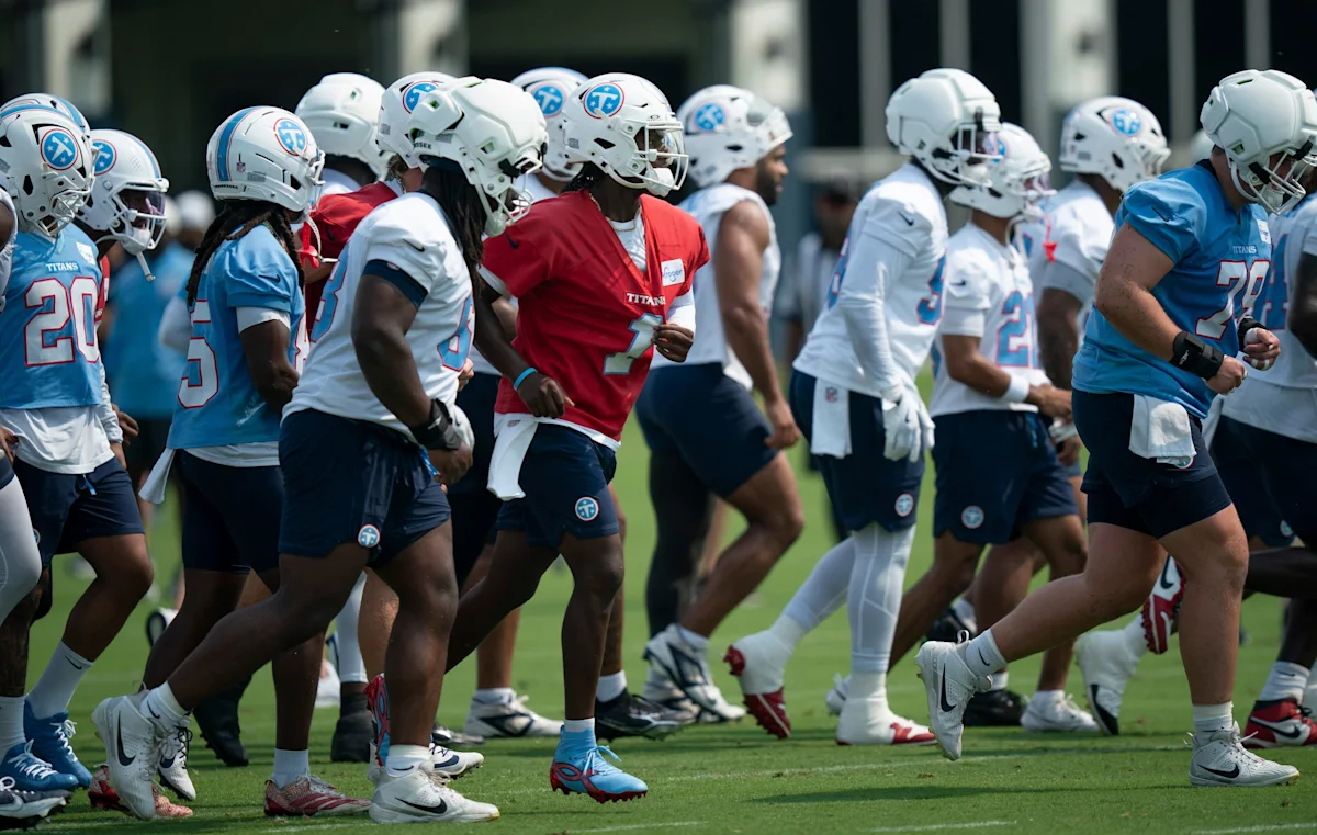 Titans Training Camp: Players Stand Out Before Padded Practices