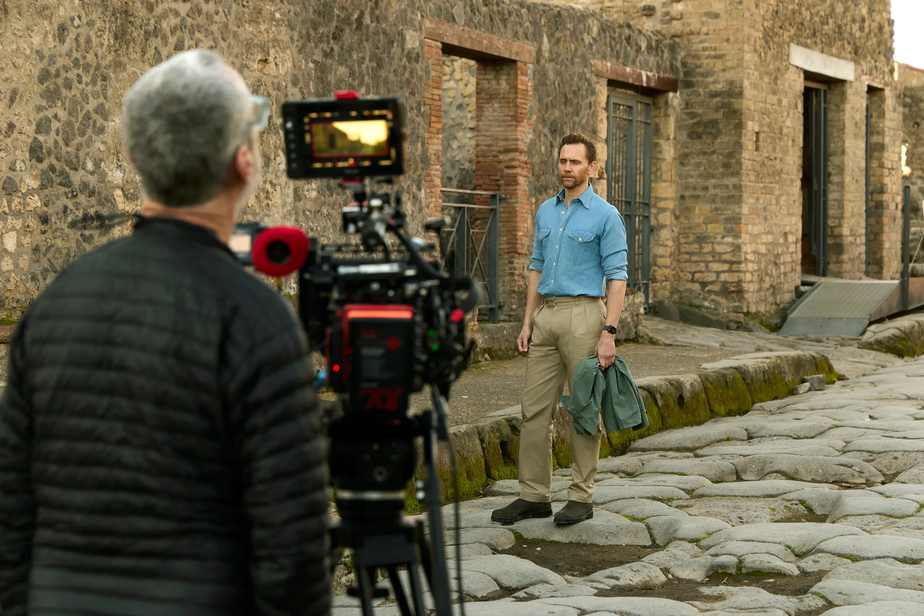 Tom Hiddleston Documentary Focuses on Pompeii Survivors