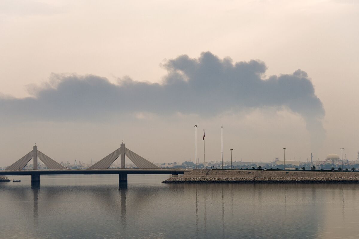 Trump Administration Considers Using Frozen Iranian Assets for Gulf Ally Repairs