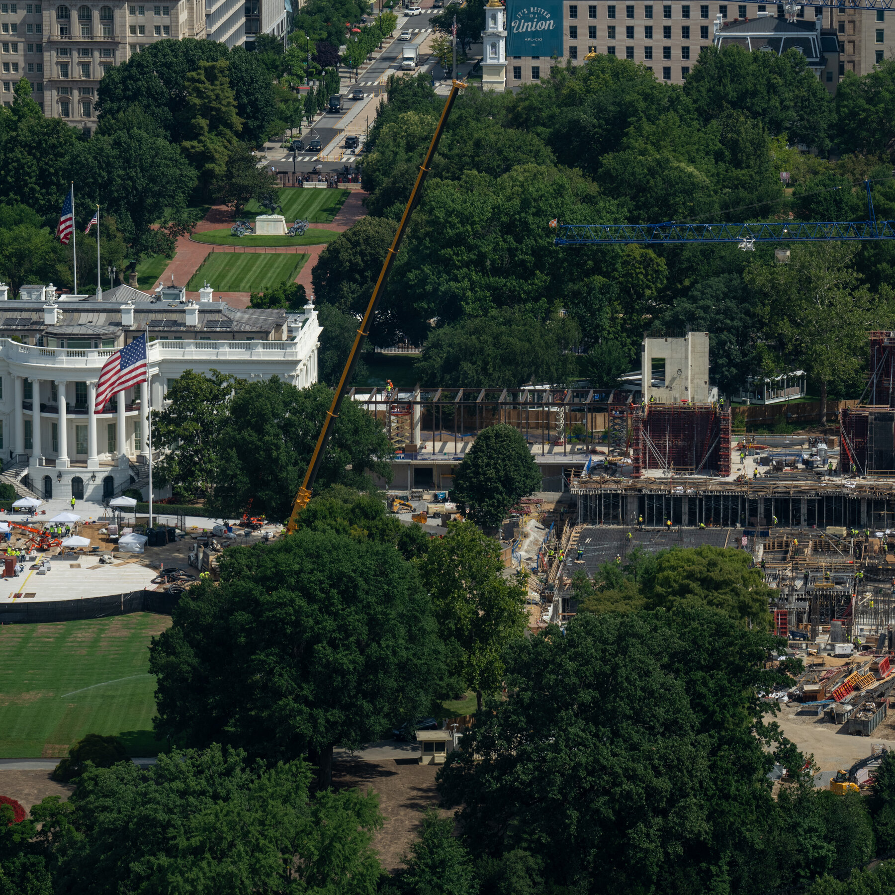 Trump Administration Petitions Supreme Court Over White House Ballroom Construction