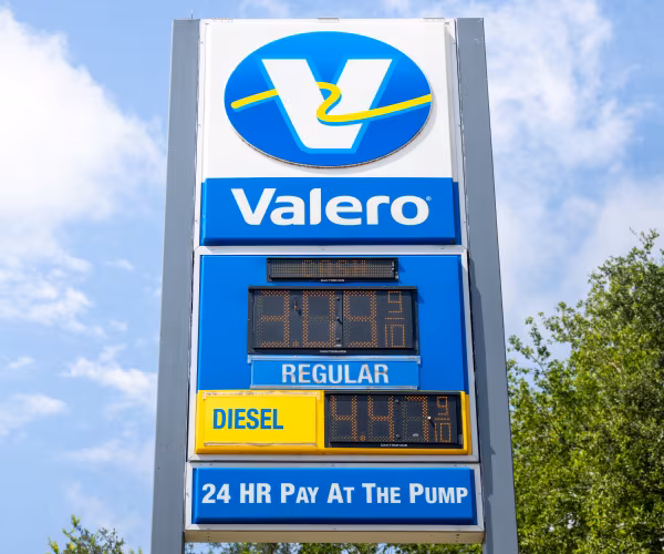 Trump Calls for Lower Gas Prices, Warns Retailers