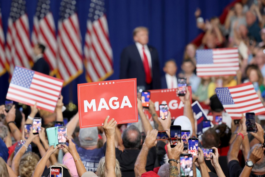 Trump Campaigns for Darline Graham as South Carolina Senate Race Tightens