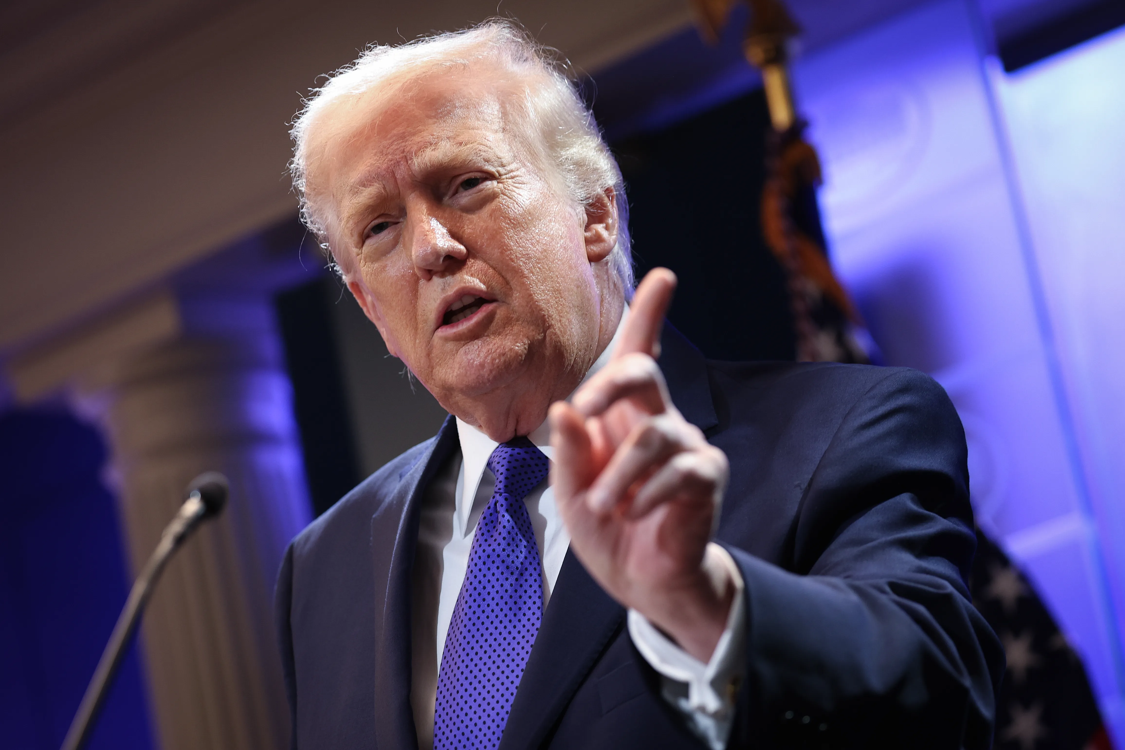 Trump Discloses $220M in Q1 Transactions, Buys Media Stocks