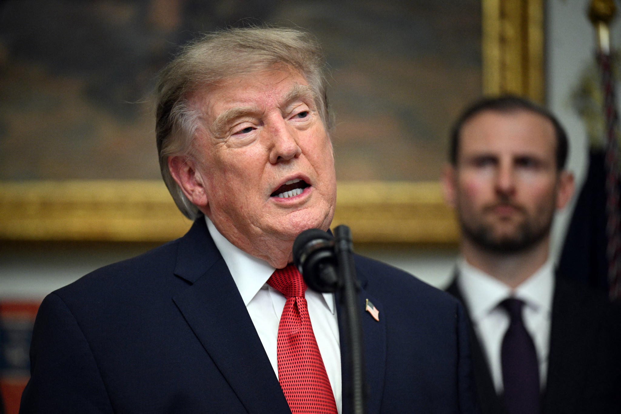 Trump droht Iran mit Wirtschaftskrieg und verliert offenbar Einfluss auf Straße von Hormus