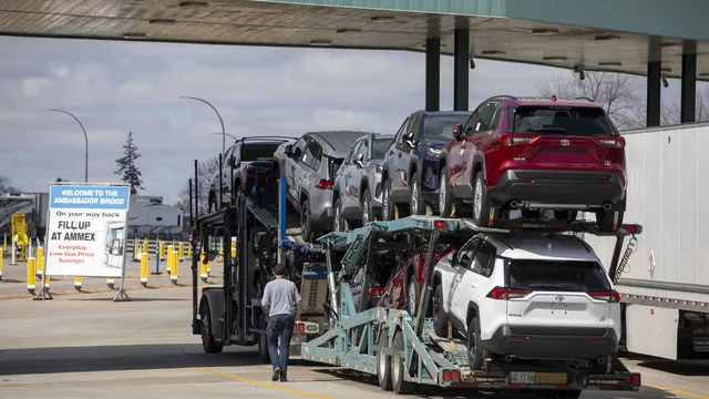 Trump kündigt 50-Prozent-Zölle auf kanadische Autos und Stahl an