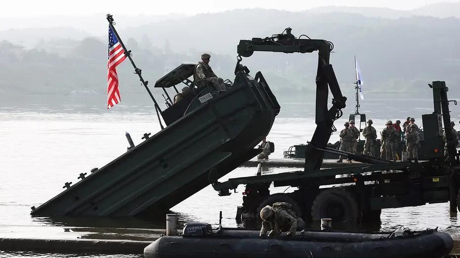 Trump Links Military Exercise Cuts to South Korea’s Strait of Hormuz Stance