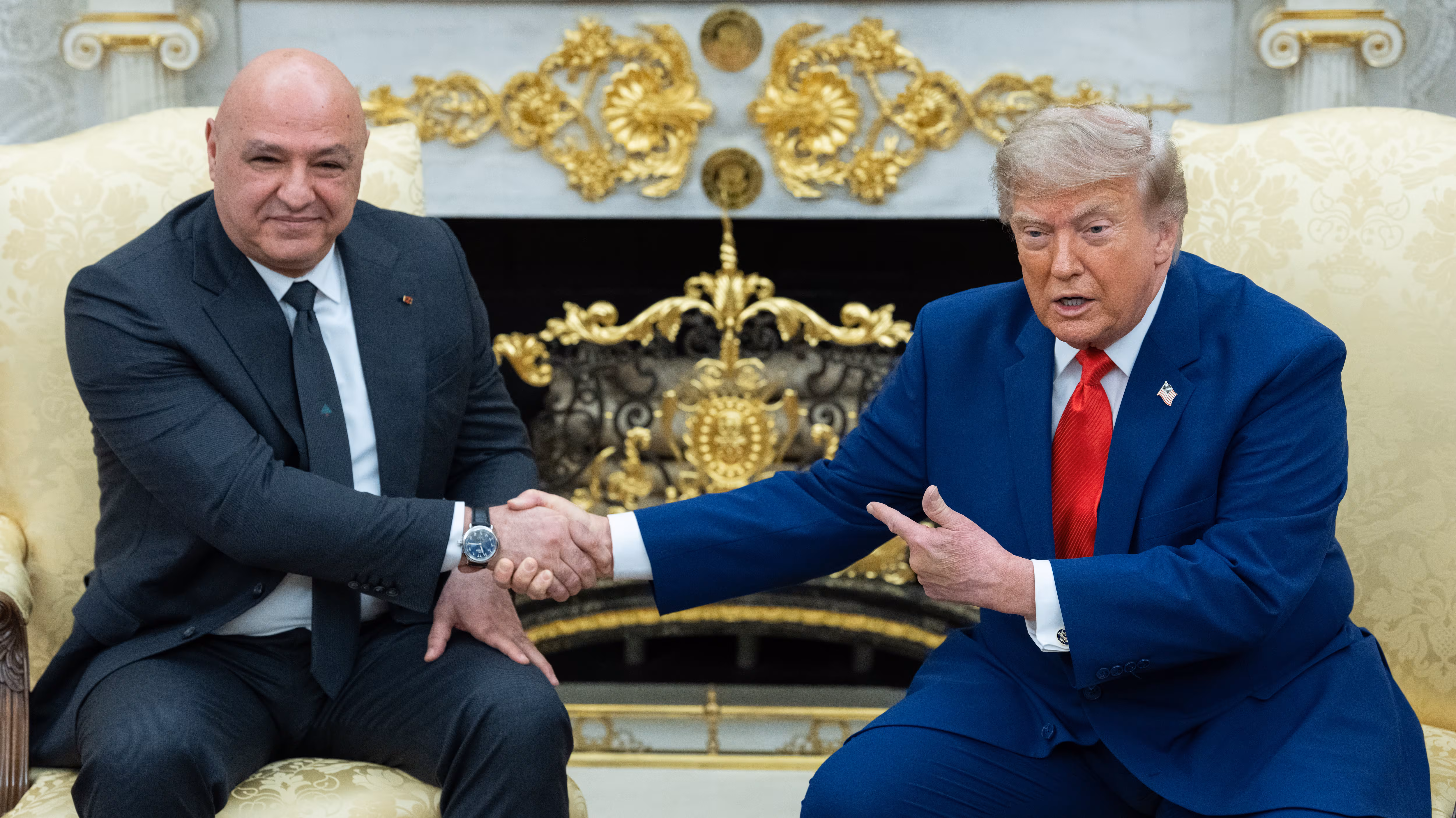 Trump se muestra dispuesto a dialogar con Hezbolá y ordena vuelos directos a Líbano