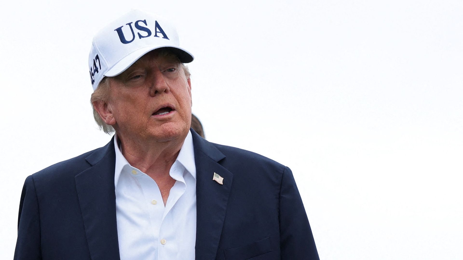 Trump Suggests Irish Reunification, Diverging From US Policy