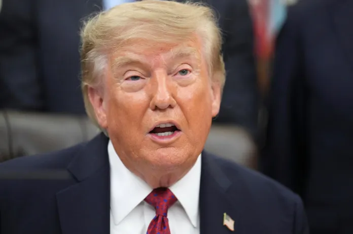 Trump Threatens to Block Bombardier Sales in US Amid Trade Dispute